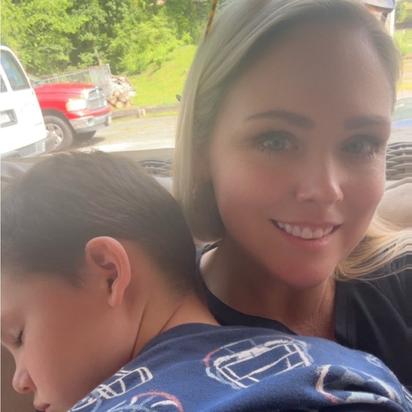 Meet your Posher, Suntanna - Picture 2 of 3